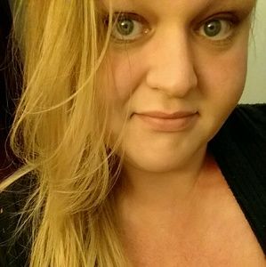 Meet your Posher, Lucy